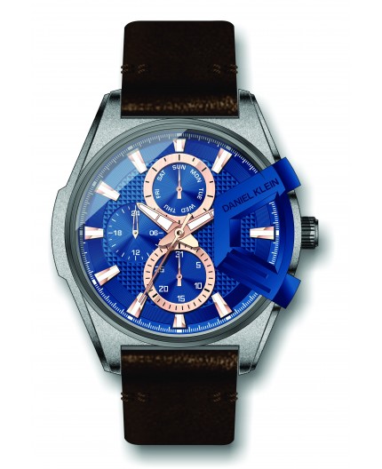 Montre Daniel Klein Homme exclusive bracelet cuir marron fond bleu Montre Daniel Klein Homme exclusive bracelet cuir marron fond bleu
